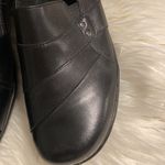 Clarks  Ultimate Collection Women 👞 size 9 W excellent condition see pictures Photo 1