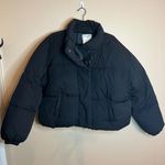 Amazon Essentials Women's Cropped Full Photo 0