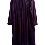 Delicates Vintage Purple Velour Pullover Robe Nightgown Women’s Size Medium Photo 0