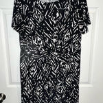 Roz & Ali  Women’s Knit Dress - Black/White Abstract - Size 2x Photo 0