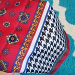 Houndstooth  medallion scarf 30x30 Photo 0
