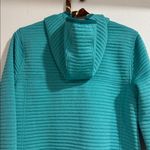 L.L. BEAN Aqua Women's Airlight
Knit Full Photo 3