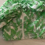 Olivaceous  Green Floral Crop Top Photo 3