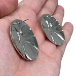 Vintage Unsigned Silver Tone Tan Enamel Swirl Round Post Earrings Retro 80s 90s Photo 4