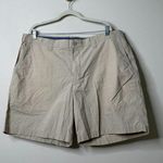 Columbia Beige Men's Shorts Size 40 Photo 0