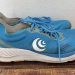 Topo Athletic Women's Cyclone Running Shoes, Sky/Gold Size 10 Blue Photo 3