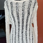 H&M  long sleeve knit shirt Photo 0