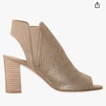 Vaneli‎ Bathild Stacked Block Heeled Tan Sandals Size 9 Photo 2