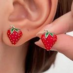 🍓 Strawberry studs post earrings Cute fruit gift girls adult red gold New Photo 0