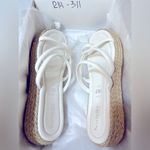 Seychelles Rule The World Sandal in White
, size 10 Photo 9