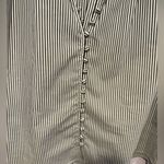 Evereve Striped ‎ button detail long sleeve Photo 1