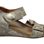 Taos Carousel 2 Floral Print Wedge Sandals Comfort Adjustable Straps Size 9 Photo 0