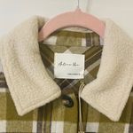 Active USA Olive Plaid Jacket with Cream Collar Photo 5