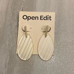 Open Edit NWT Iridescent White Oval Disc Earrings with Light Gold Tone Post Photo 2