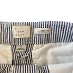 A New Day  stretch elastizado size 4 striped white blue shorts Photo 4