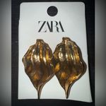 ZARA ❗️NWT  Gold Leaf Earrings Photo 3