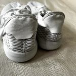Sole Mates  white sneakers 8/9 tennis shoes comfort mesh Photo 4