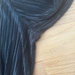 EXPRESS  Black Stretchy One-Shoulder Long Sleeve Blouse Like New Size M Photo 11