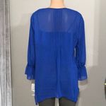 Valerie Stevens asymmetrical hem blouse. NWT Photo 2