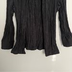 Chico's  Womens Size 1 Open Front Crinkle Top 50/50 Polyester Nylon Blend Black Photo 2
