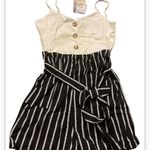 Lila Rose Juniors' Lily Rose Paperbag Romper Photo 3