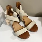 Tommy Bahama  NWT Cream Thalia Heels Strappy Stretch Block Heel Sandal Photo 2