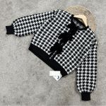 NWT Commense Women’s Velvet Photo 2