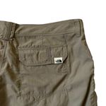 The North Face 11-15 Beige Outdoor Breathable Cargo Shorts Women Size 6 Photo 3