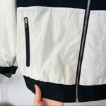 Forever 21 🛎️ 5/$20  Color Block Windbreaker Size S Photo 8