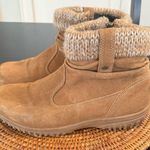 Khombu  Cozy Tan Ankle Boots Photo 0