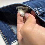 Madewell  Mid Rise Kickout Flare Jeans Denim Size 28 Photo 6