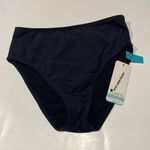 Sunsets NWT Black High Photo 1