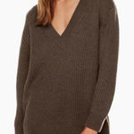 Wilfred Aritzia  Roger Brown Oversized V-Neck Sweater Small Photo 0