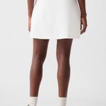 Gap Fit Skort Power Exercise Medium White Current Season NEW Photo 2