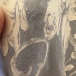 IZOD Light Gray White Floral Cowl Neck Sleeveless Stretch Knit Blouse L Photo 2