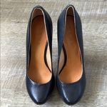L.A.M.B. Women's Black Leather Pumps Photo 1