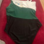 Cupshe Women's Chic Ruched Cross Back Swim Dress - -I-green:.. Photo 8