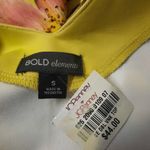 Bold Elements Top Photo 3