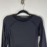 Lululemon  Full Tilt Long Sleeve Top Sz 4 Black Lace Back Thumb Holes‎ Yoga Photo 1