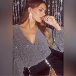 Lulus Lulu’s Long Sleeve Sparkle V Neck Lined Crop Blouse XS Photo 2