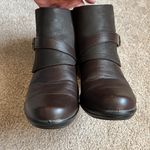 Easy Street Comfort Wave Dark Brown Faux Leather Ankle Boots  Size 6.5 Photo 7