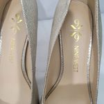 Nine West Women's Gold Heels Shoes Size 8.5 Photo 7