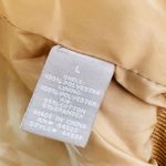 say what color of sweater with beige pockets size L Tan Size L Photo 3