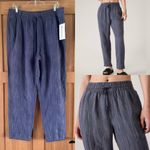 Athleta NWT 100% Linen Retreat Ankle Pants Raining Violet size Large Photo 1