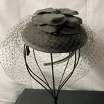 CHEVEUX DESIGN BY CC WOMENS BLACK HAT WITH HEAD BAND NETTING AND FELT FLOWER Photo 1