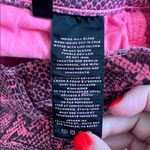 J Brand  620 Mid Rise Super Skinny Jeans In Neon Pink Boa Snake Print Size 28 Photo 7