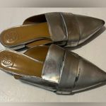 Tory Burch Pointed Toe Slip On
Sandal Metallic Silver Womens 6.5 Photo 1
