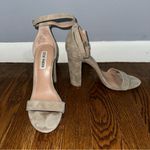 Steve Madden  Women's Tan Heels Photo 3