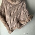 Le Moda Sweater Poncho Womens One Size Pink Cable Knit Faux Fur Trim Cowl Cozy Photo 2