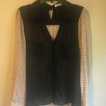 Ezra  medium top Photo 0